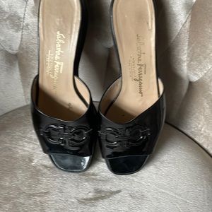 Salvatore Ferragamo black slides sz 7